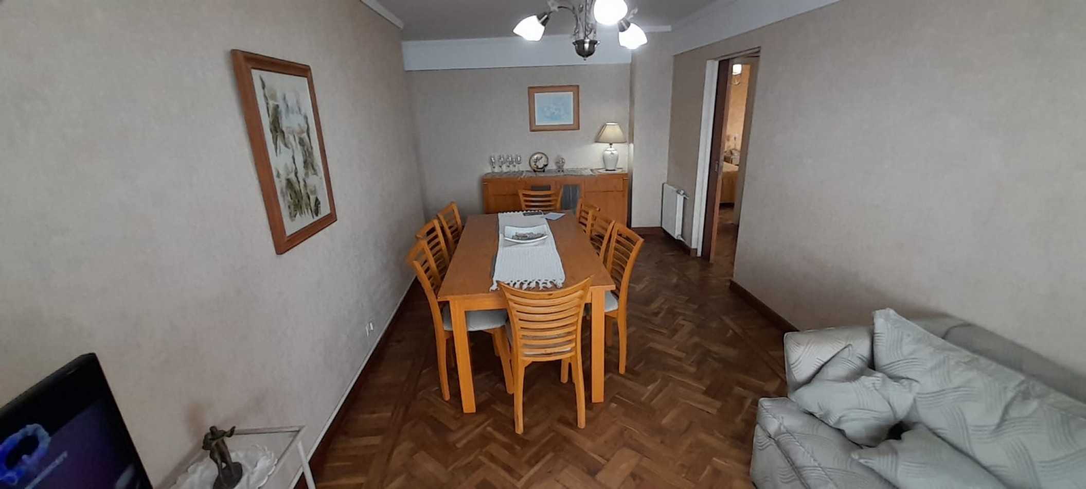 DEPARTAMENTO DE 3 AMBIENTES CON COCHERA AMOBLADO POR 12 MESES.