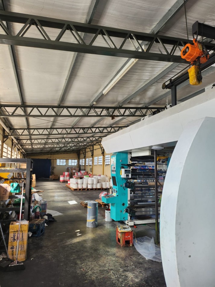 GALPON EN ALQUILER EN ZONA FERROAUTOMOTORA