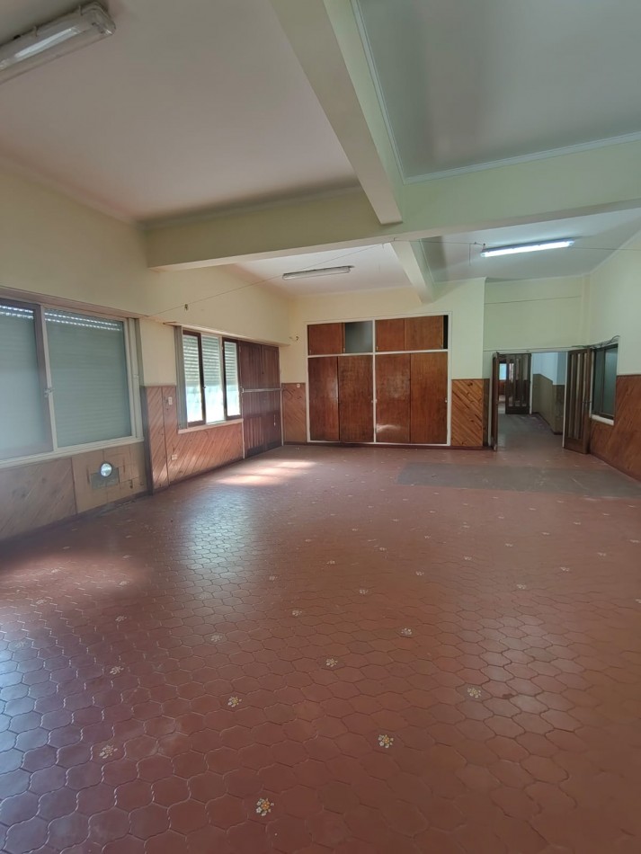 IMPORTANTE PROPIEDAD PARA USO PROFESIONAL O INSTITUCIONAL