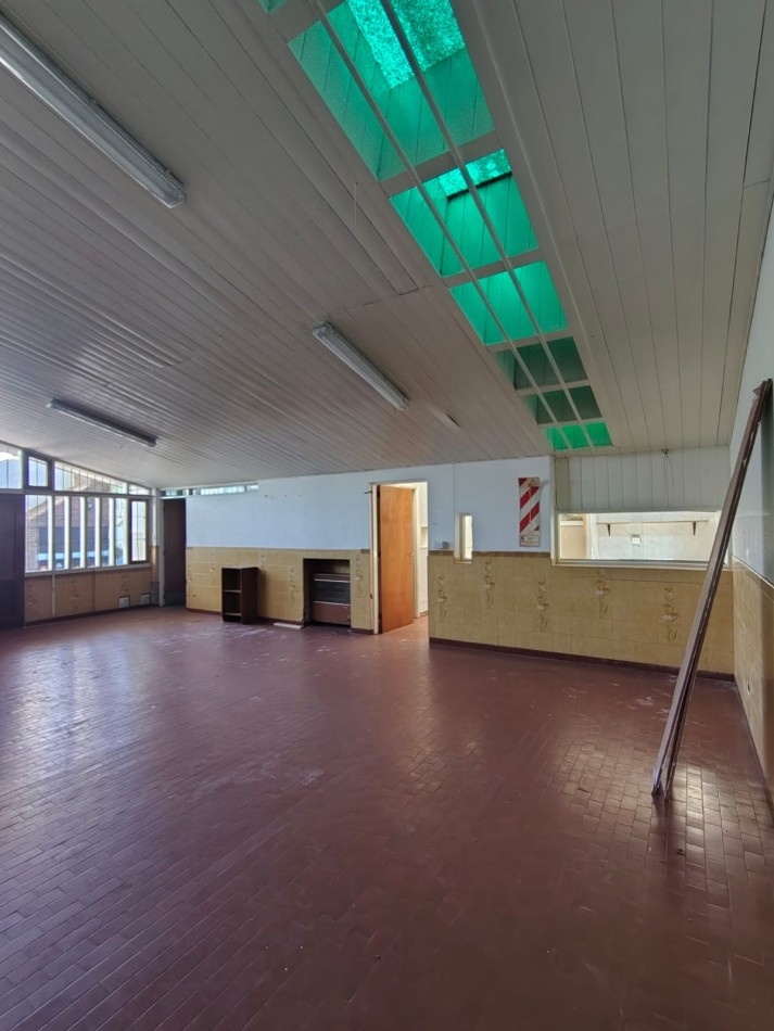 IMPORTANTE PROPIEDAD PARA USO PROFESIONAL O INSTITUCIONAL