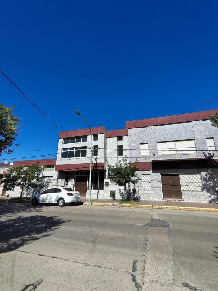 IMPORTANTE PROPIEDAD PARA USO PROFESIONAL O INSTITUCIONAL