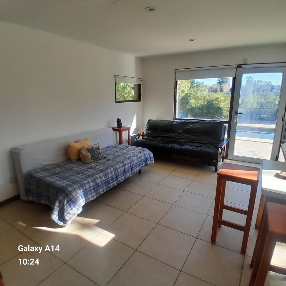 CASA DE HERMOSO DISEÑO EN SIERRAS DE LOS PADRES