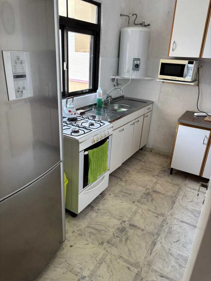 DEPARTAMENTO DE 3 AMBIENTES EQUIPADO, A UNA CUADRA DE LA COSTA