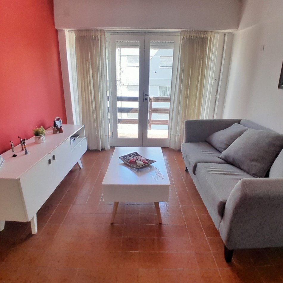 DEPARTAMENTO DE 2 AMBIENTES AMOBLADO