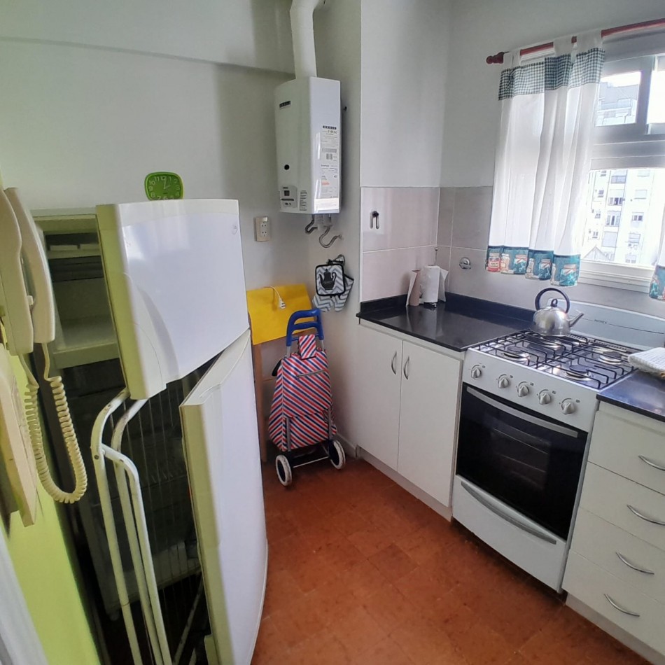 DEPARTAMENTO DE 2 AMBIENTES AMOBLADO