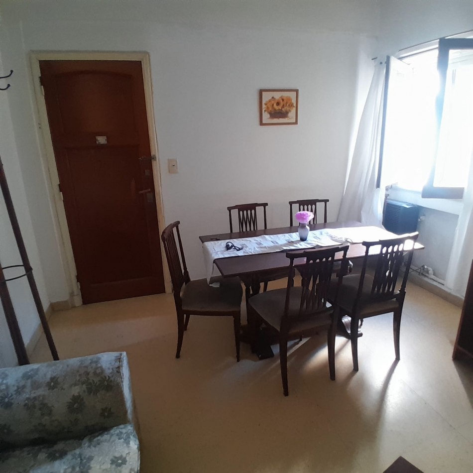 DEPARTAMENTO SEMIPISO DE 2 AMBIENTES EN ZONA PLAZA MITRE