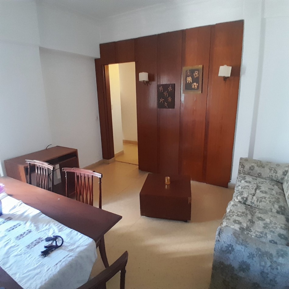 DEPARTAMENTO SEMIPISO DE 2 AMBIENTES EN ZONA PLAZA MITRE