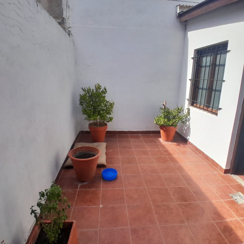 CASA DE 3 AMBIENTES EN BARRIO RAICES