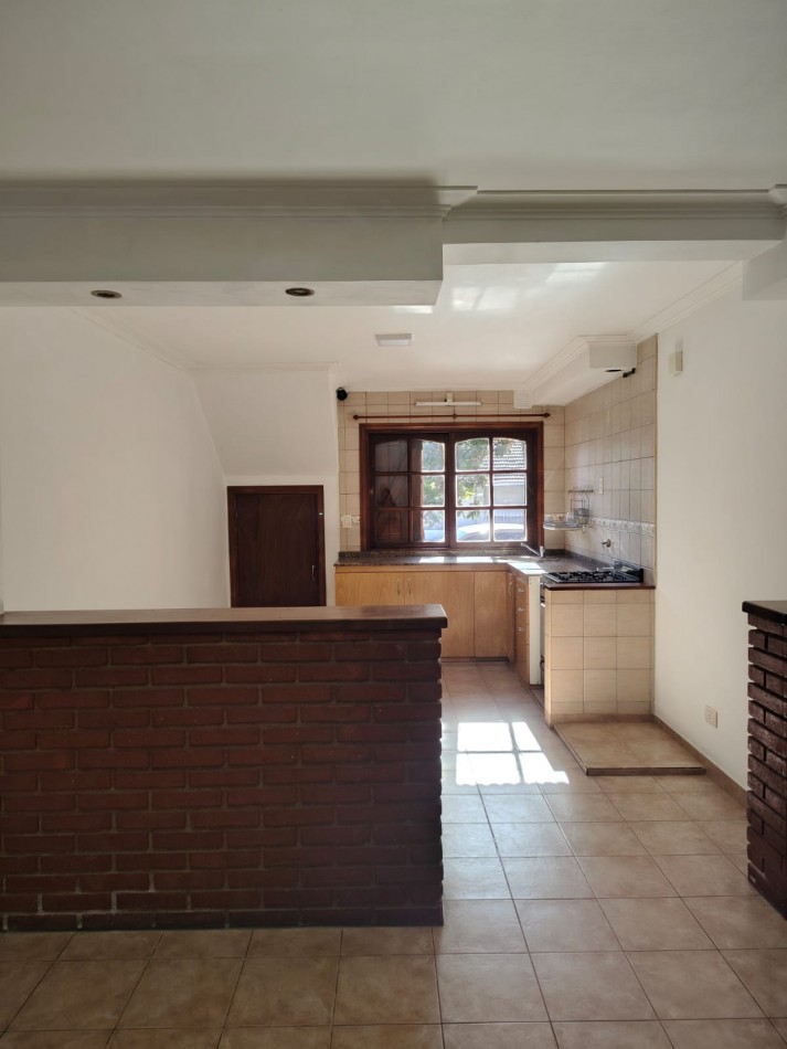 HERMOSO PH DE 4 AMBIENTES AMPLIO Y LUMINOSO