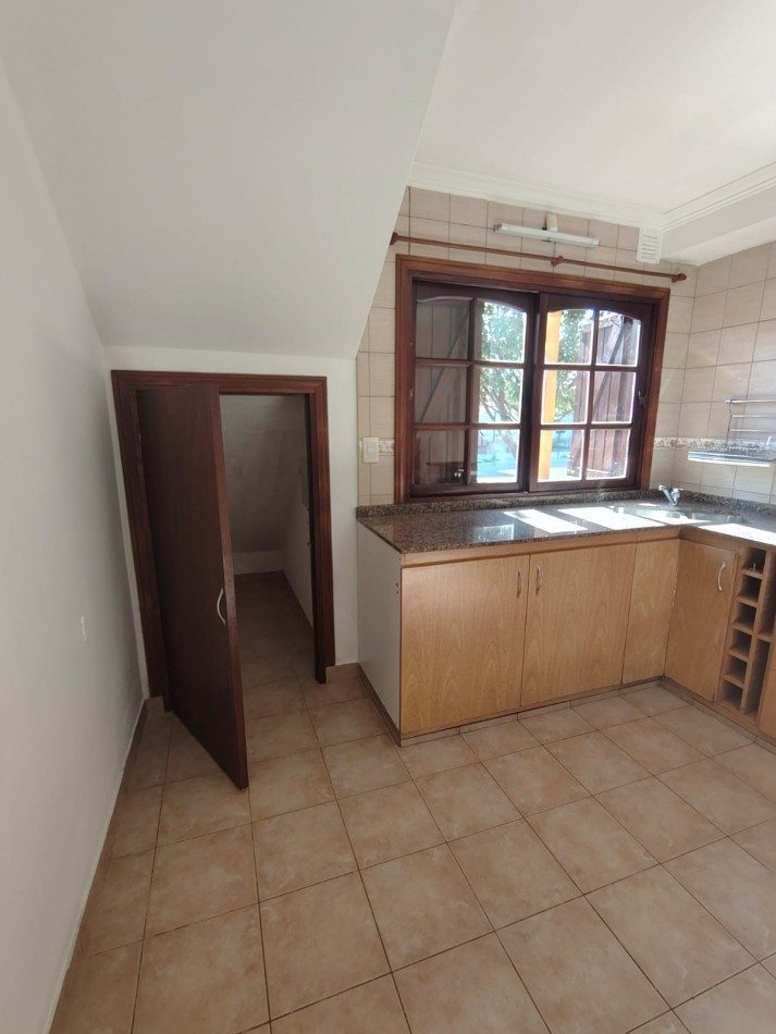 HERMOSO PH DE 4 AMBIENTES AMPLIO Y LUMINOSO