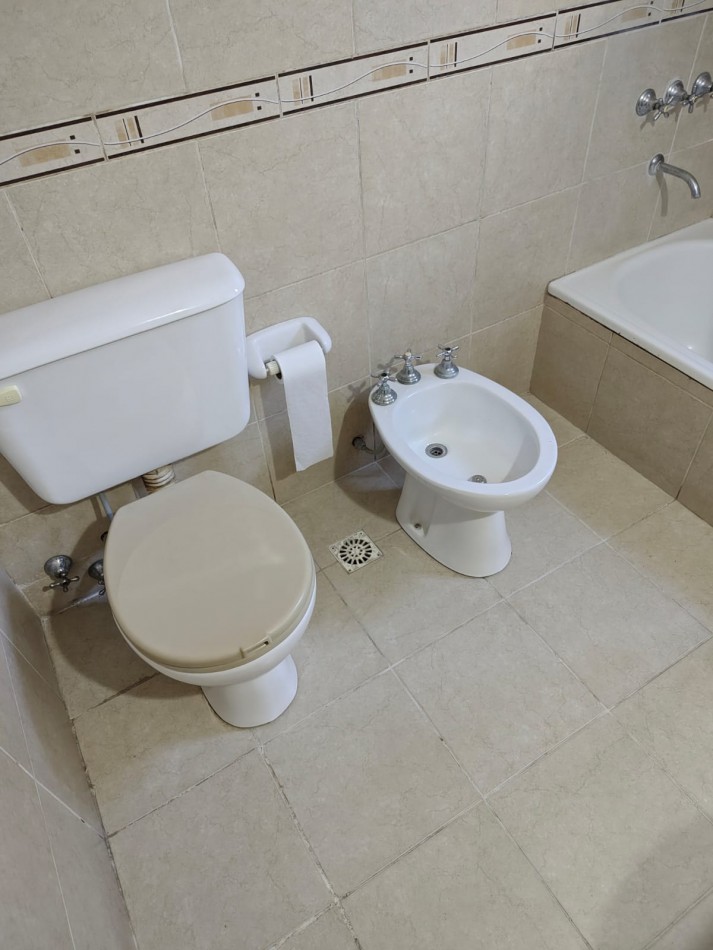 HERMOSO PH DE 4 AMBIENTES AMPLIO Y LUMINOSO