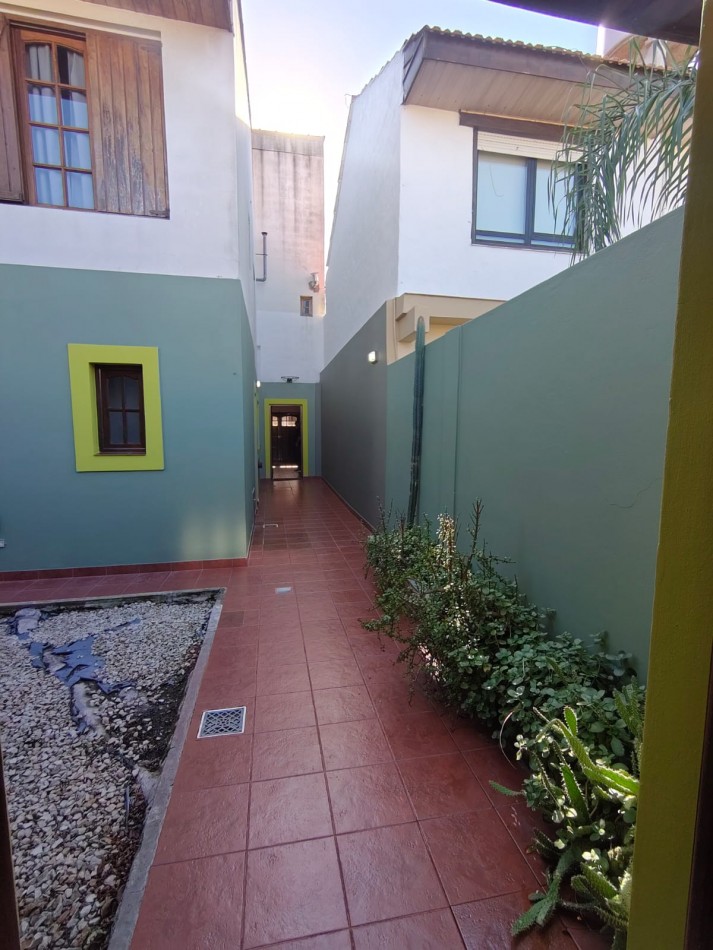 HERMOSO PH DE 4 AMBIENTES AMPLIO Y LUMINOSO