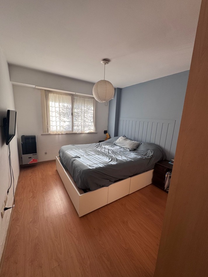 EN VENTA. PH TRES AMBIENTES CON PATIO. ZONA MISIONES Y AVELLANEDA. APTO CREDITO