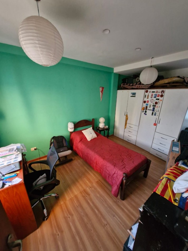 DEPARTAMENTO TIPO PH DE 3 AMBIENTES EN UN PRIMER PISO