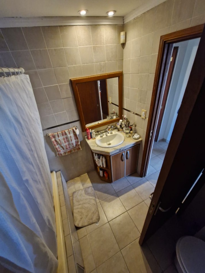 DEPARTAMENTO TIPO PH DE 3 AMBIENTES EN UN PRIMER PISO