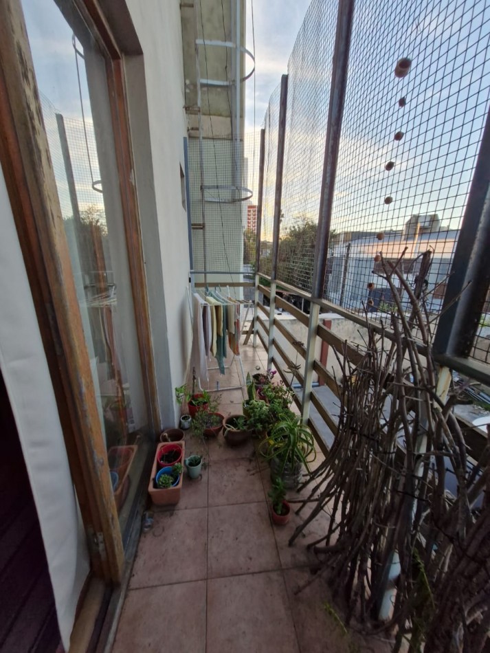 DEPARTAMENTO TIPO PH DE 3 AMBIENTES EN UN PRIMER PISO