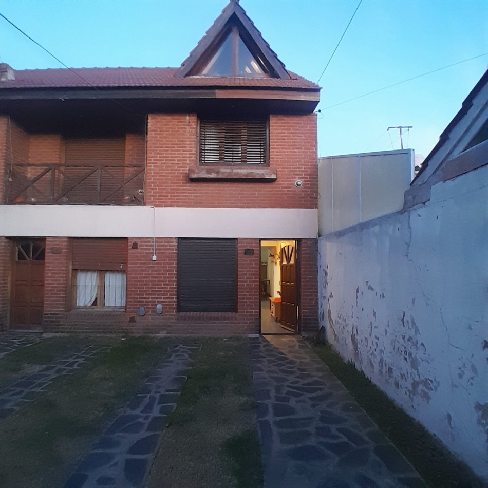 DUPLEX 4 AMBIENTES EN BARRIO SAN JUAN