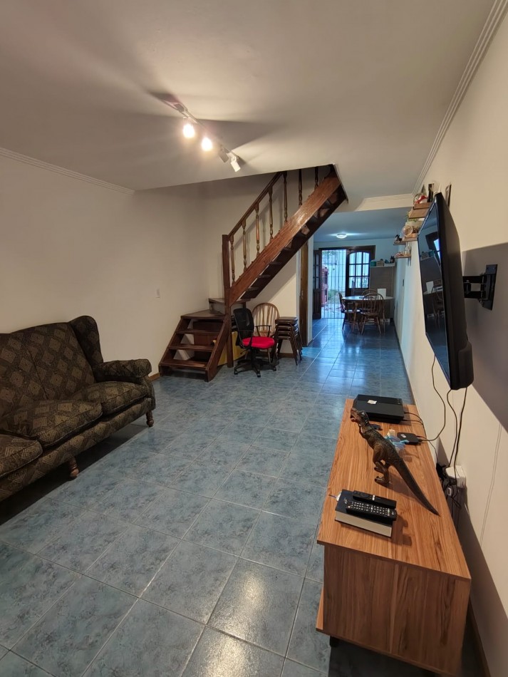 DUPLEX 4 AMBIENTES EN BARRIO SAN JUAN