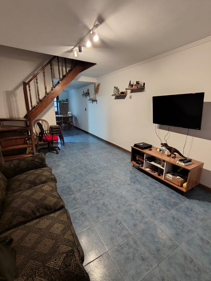 DUPLEX 4 AMBIENTES EN BARRIO SAN JUAN