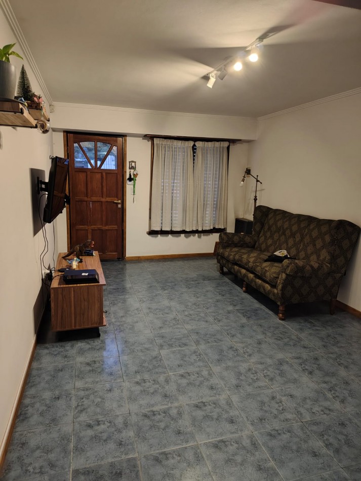 DUPLEX 4 AMBIENTES EN BARRIO SAN JUAN