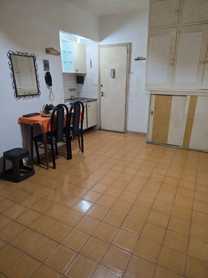 Departamento 1 ambiente Colon y Guemes