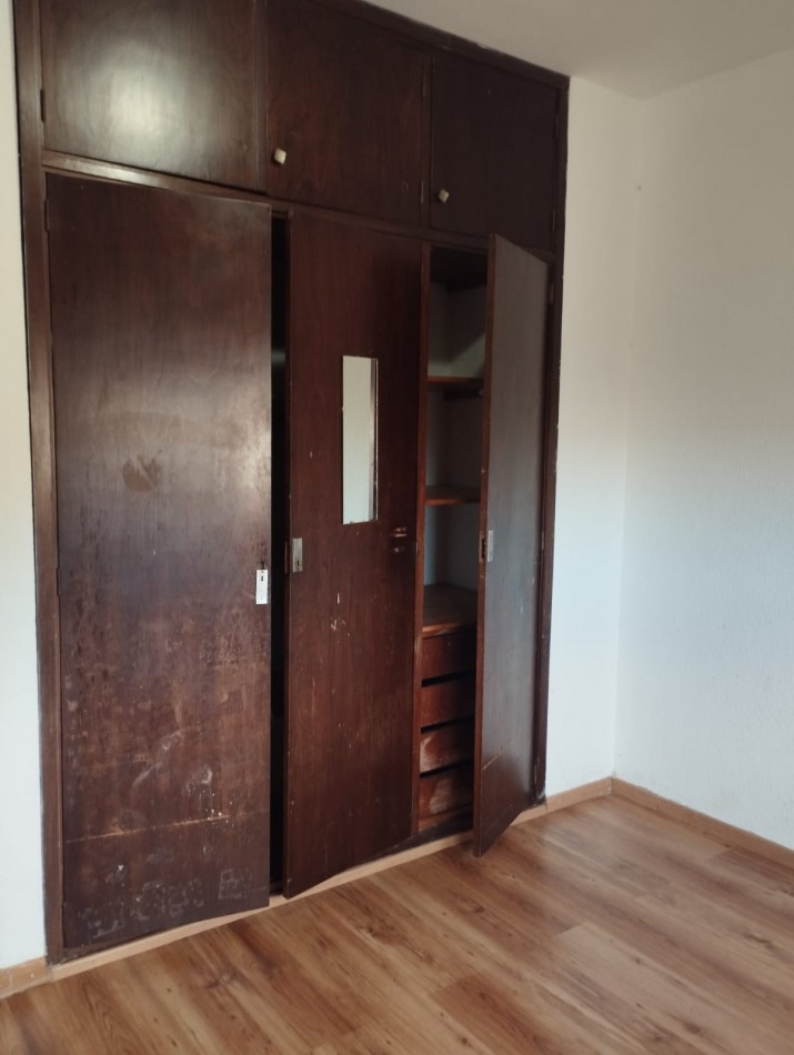 EN VENTA. 3 AMBIENTES EN COMPLEJO CERRADO, CON ESTACIONAMIENTO. APTO CREDITO. SOBRE AVENIDA LIBERTAD