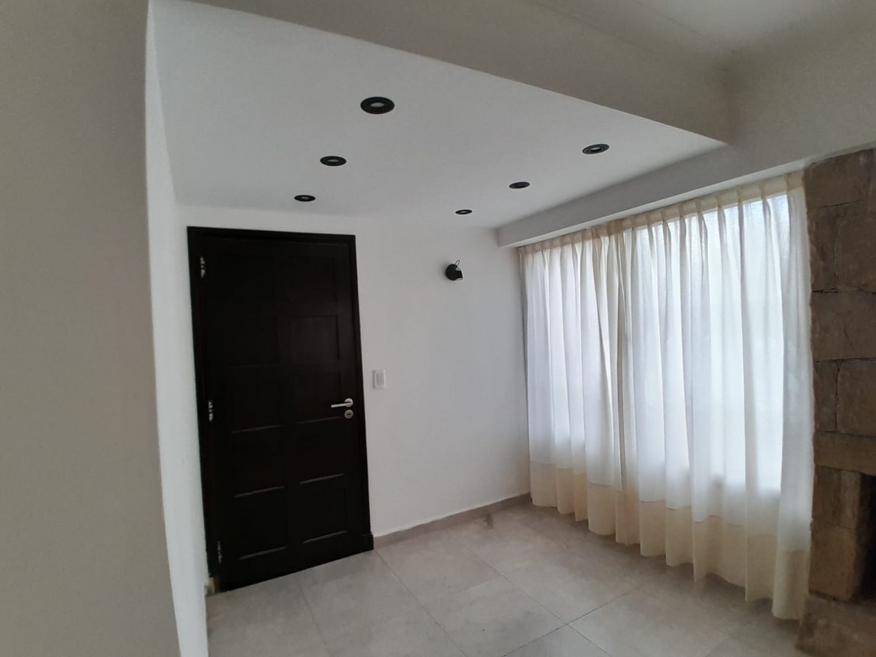ALQUILER 24 MESES. CHALET EN PLANTA BAJA, 3 AMBIENTES. ZONA FRENCH Y SAN JUAN