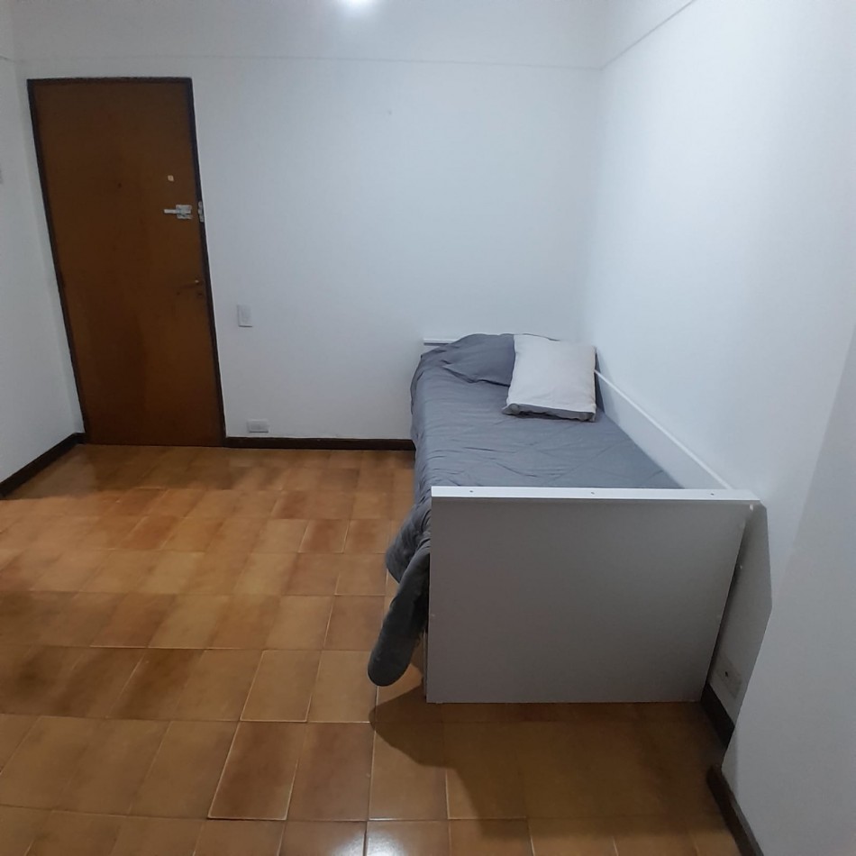 DEPARTAMENTO MONOAMBIENTE EN ZONA CENTRO
