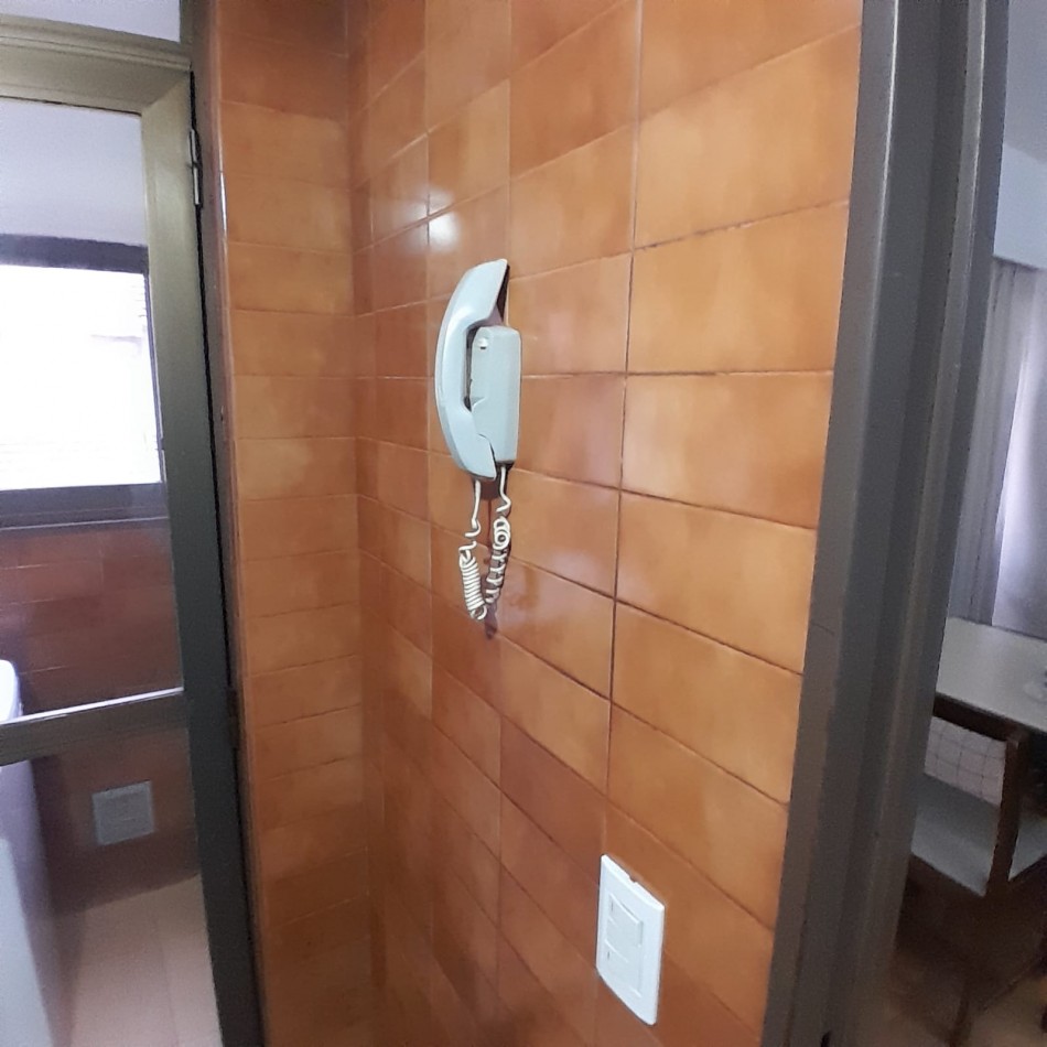 DEPARTAMENTO MONOAMBIENTE EN ZONA CENTRO