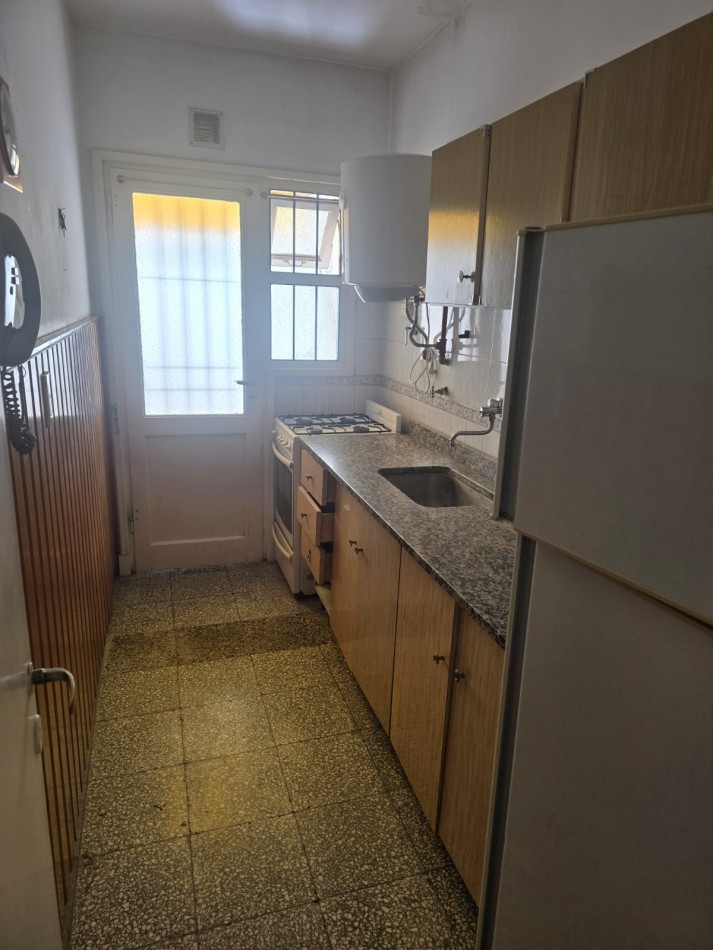 DEPARTAMENTO DE 2 AMBIENTES EN PLANTA BAJA