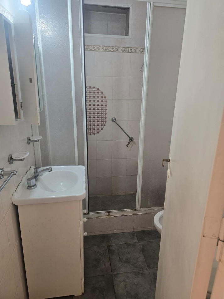 DEPARTAMENTO DE 2 AMBIENTES EN PLANTA BAJA