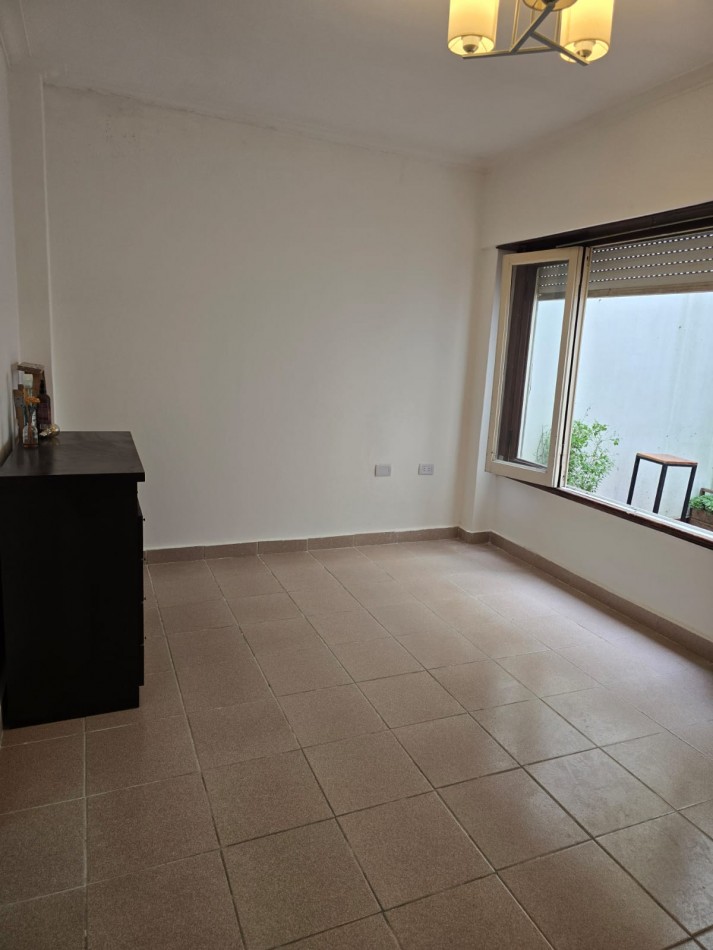 DEPARTAMENTO DE 2 AMBIENTES EN LIBERTAD E ITALIA