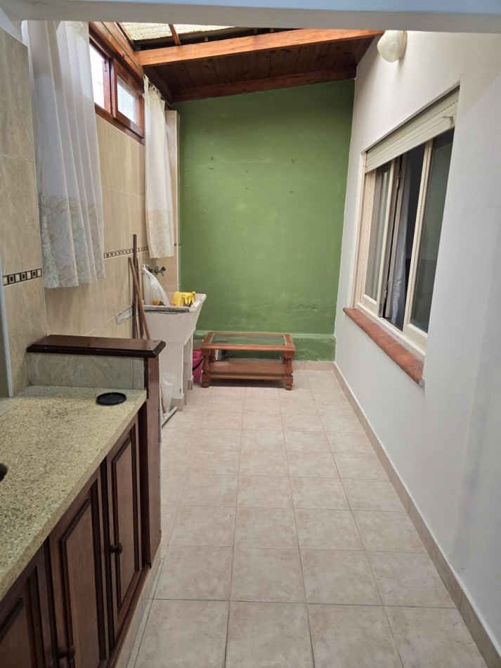 DEPARTAMENTO DE 2 AMBIENTES EN LIBERTAD E ITALIA