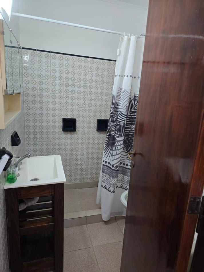DEPARTAMENTO DE 2 AMBIENTES EN LIBERTAD E ITALIA