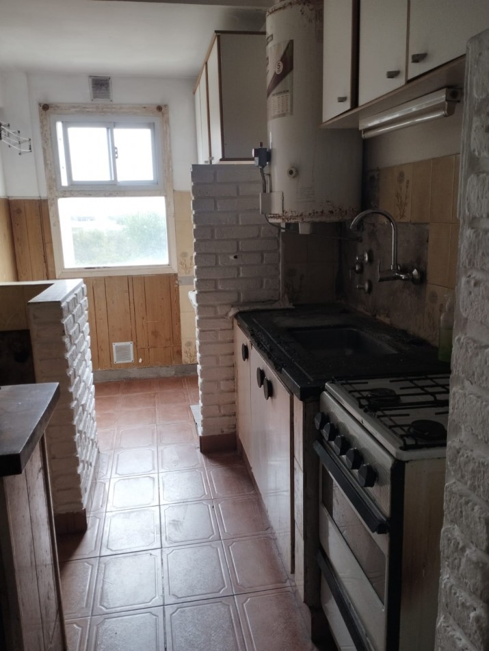 OPORTUNIDAD, DEPARTAMENTO DE 3 AMBIENTES. APTO CREDITO.