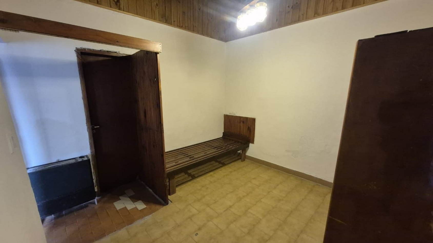 PH DE 3 AMBIENTES INTERNO, EN URUGUAY AL 2500.