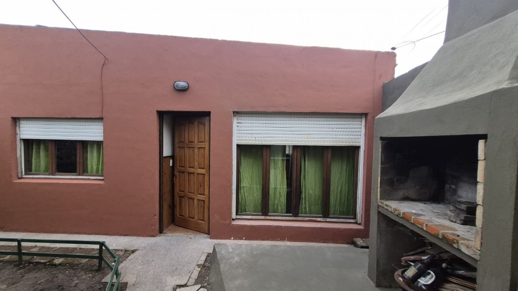PH DE 3 AMBIENTES INTERNO, EN URUGUAY AL 2500.