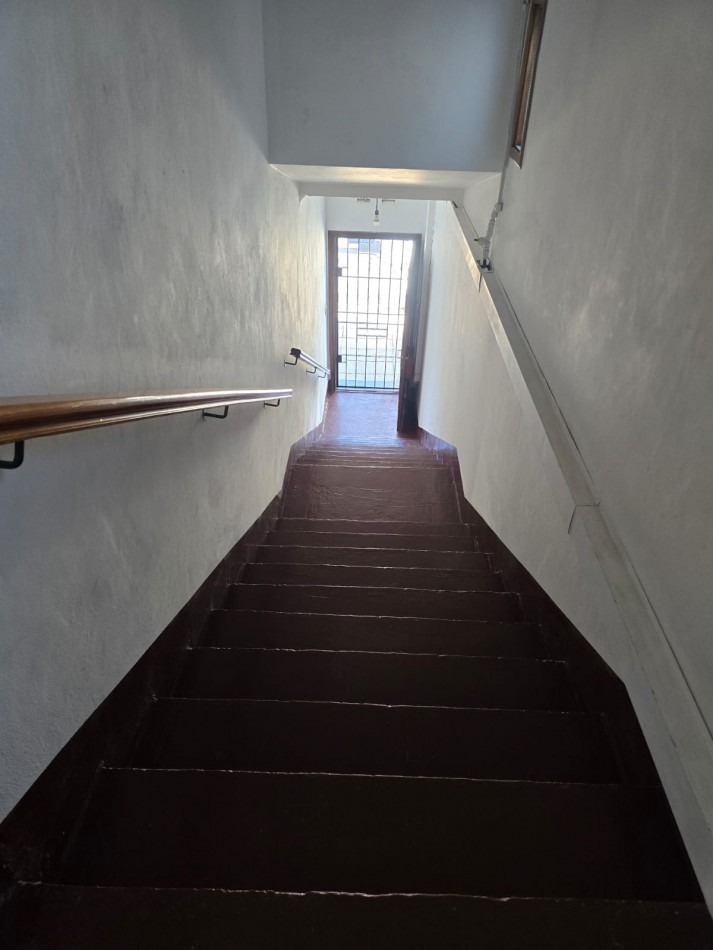 PH DE 3 AMBIENTES, EN PRIMER PISO POR ESCALERA0