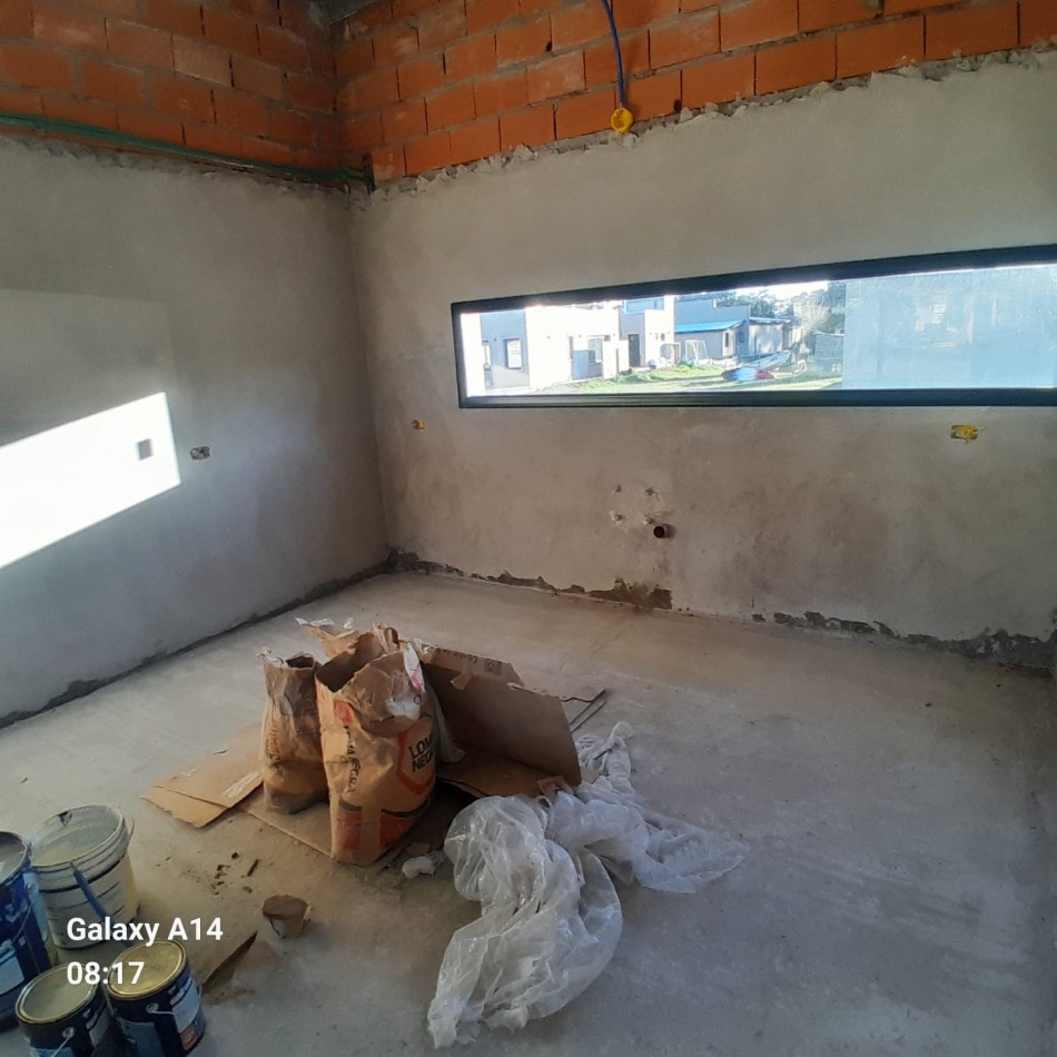 MODERNA CASA A TERMINAR EN COUNTRY COSTA DEL SOL, MAR CHIQUITA