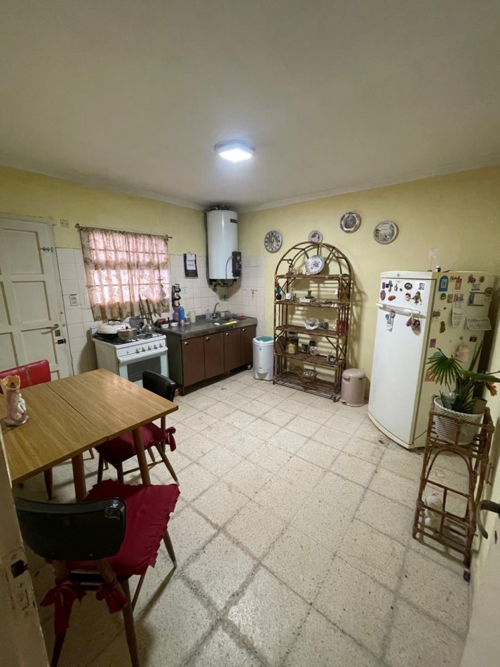 CHALET DE 3 AMBIENTES EN ESQUINA DE LIBERTAD Y TANDIL