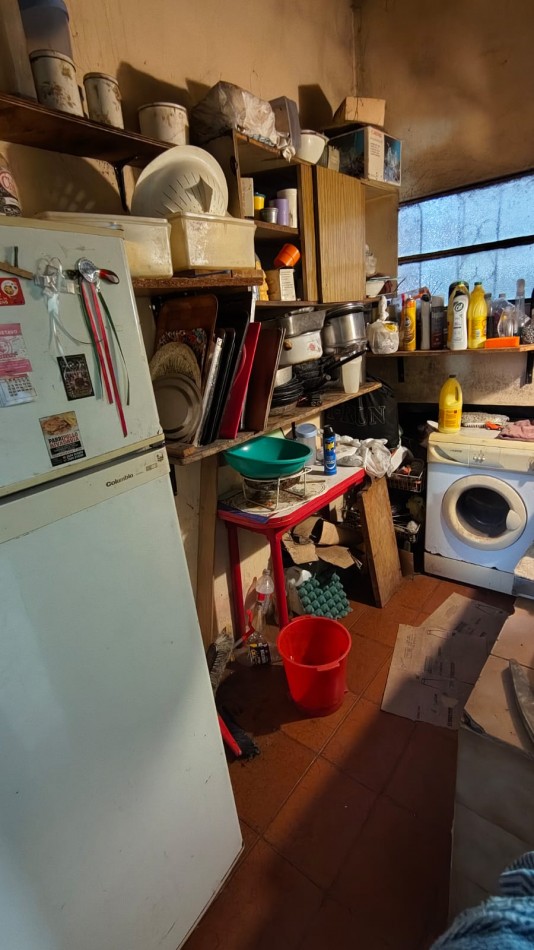 CASA EN BARRIO BOSQUE GRANDE, 3 AMBIENTES CON POSIBILIDAD DE MAS
