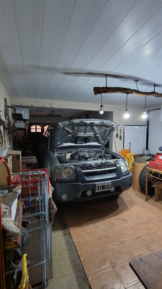 CASA EN BARRIO BOSQUE GRANDE, 3 AMBIENTES CON POSIBILIDAD DE MAS