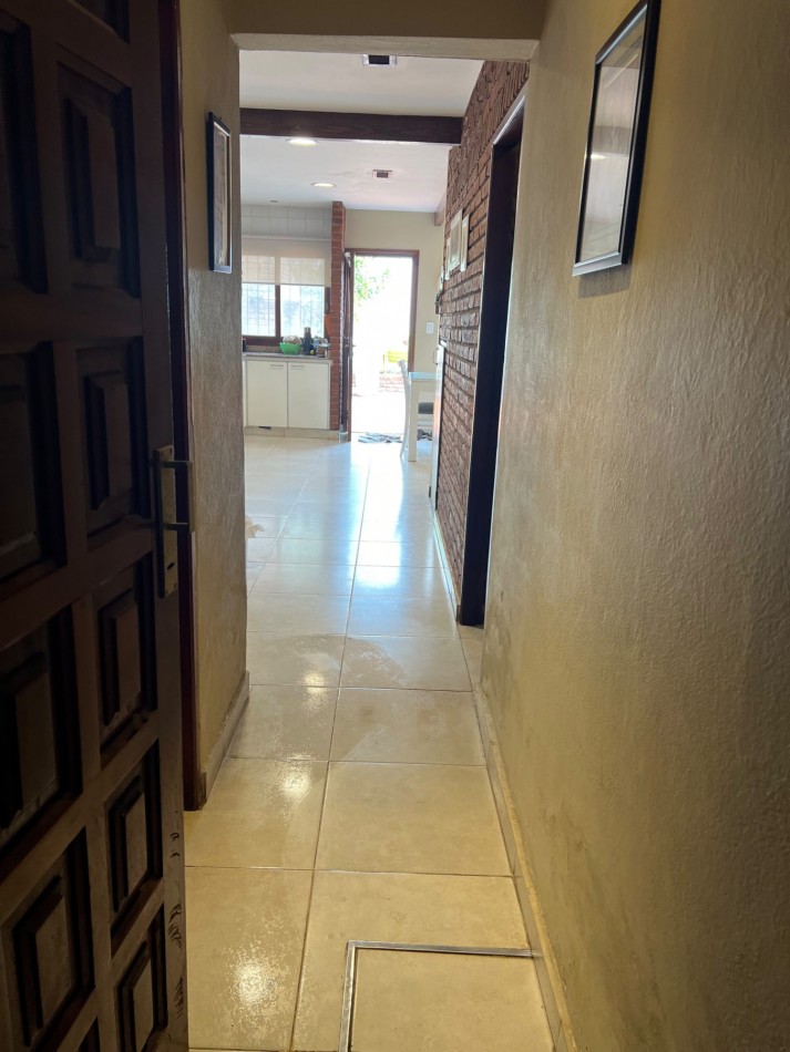 CHALET EN ALQUILER. APTO PROFESIONAL.