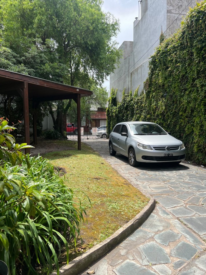 CHALET EN ALQUILER. APTO PROFESIONAL.