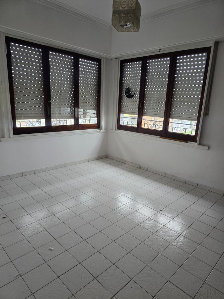 PH DE 4 AMBIENTES EN VILLA PRIMERA