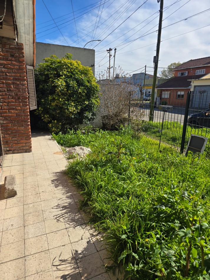PH DE 3 AMBIENTES A RECICLAR EN BOLIVAR Y MARIANO ACOSTA