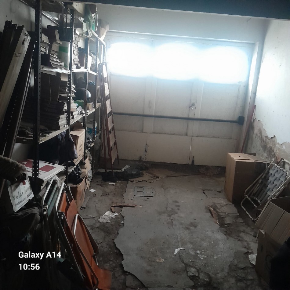 PH DE 2 AMBIENTES A RECICLAR EN BARRIO NUEVA POMPEYA