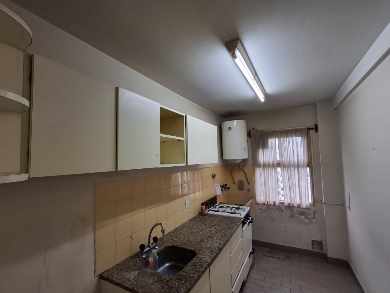 ALQUILER 24 MESES. DPTO 3 AMBIENTES CON BALCON, 9 DE JULIO 5500