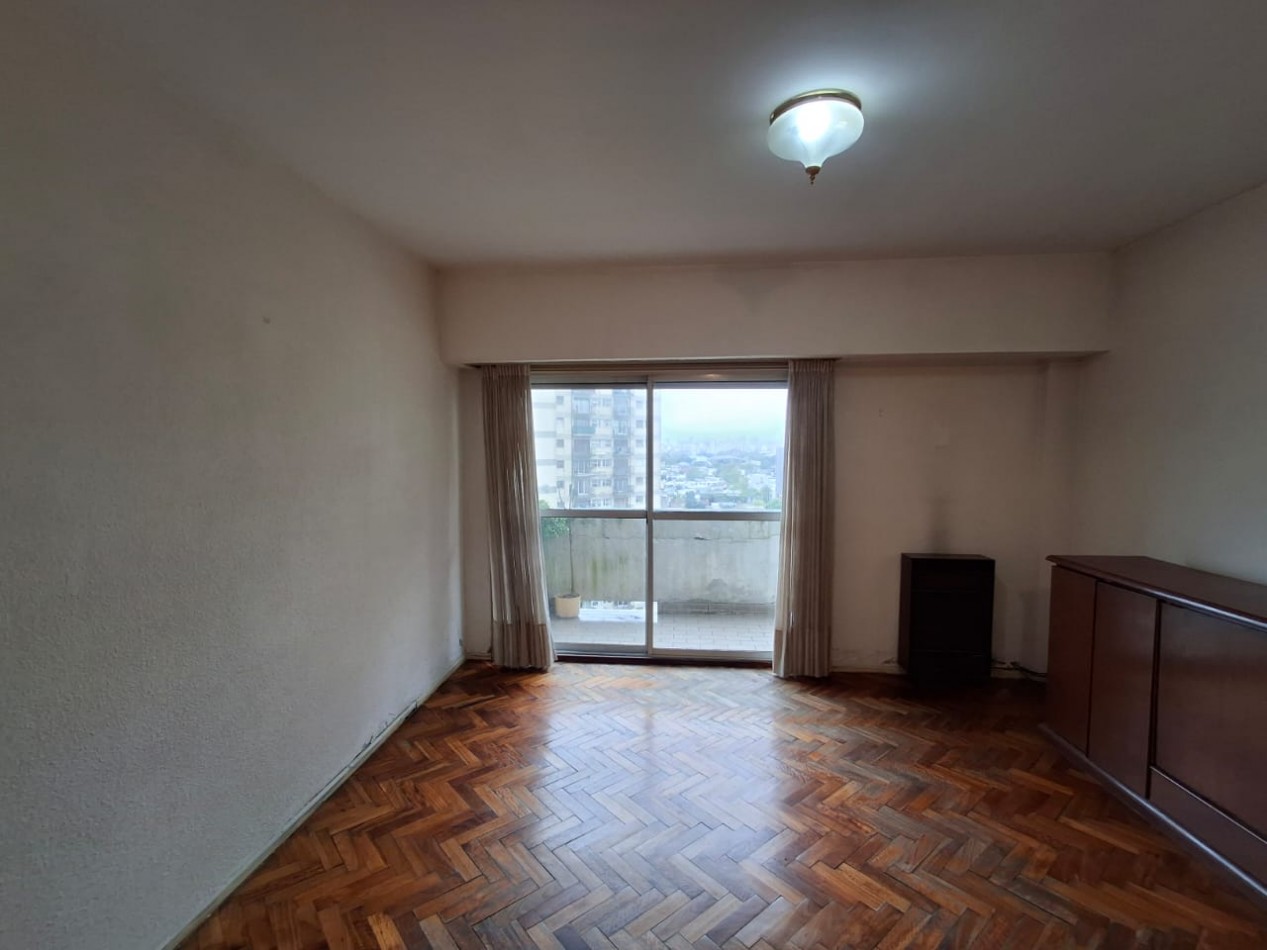 ALQUILER 24 MESES. DPTO 3 AMBIENTES CON BALCON, 9 DE JULIO 5500