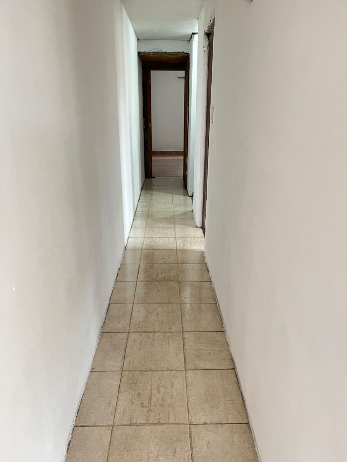 CASA DE 3 AMBIENTES EN BARRIO SAN ANTONIO